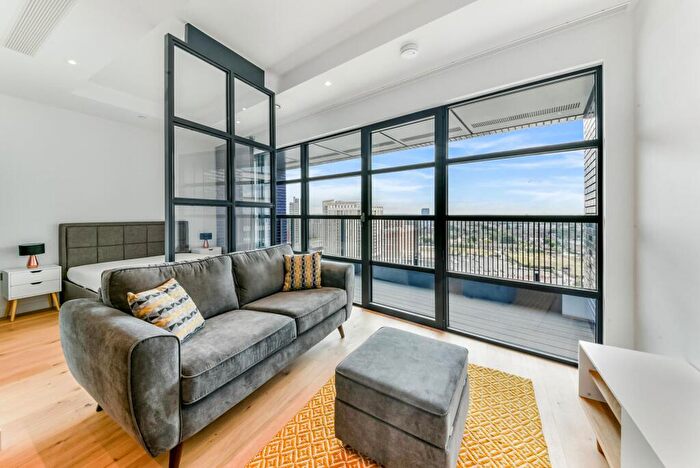 Apartment For Sale In Bridgewater House, London City Island, E14