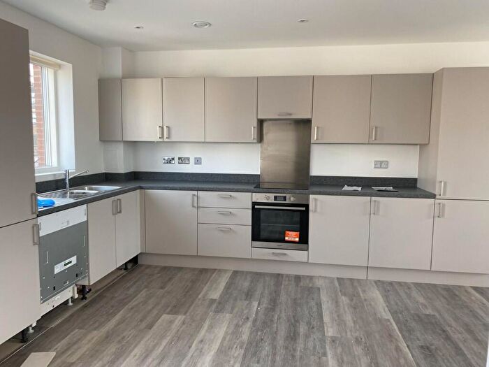 2 Bedroom Flat To Rent In Block A, Tylers Place, Maidstone, Kent, ME14