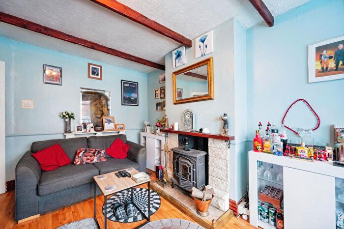 2 Bedroom Bungalow For Sale In Station Road, Drayton, Portsmouth, Hampshire, PO6
