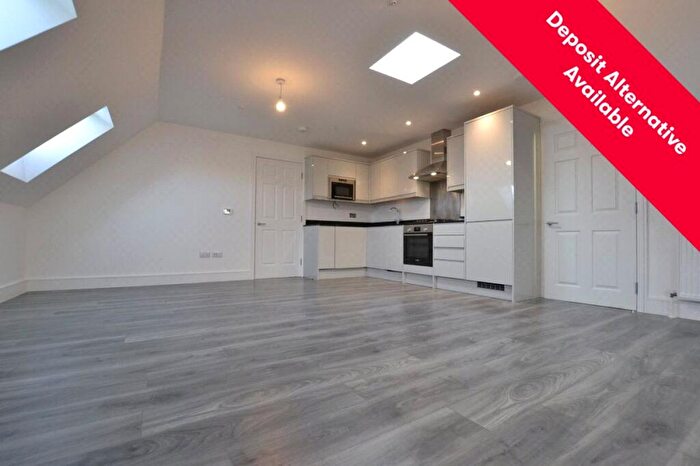 2 Bedroom Apartment To Rent In Arkwright Road, South Croydon, CR2