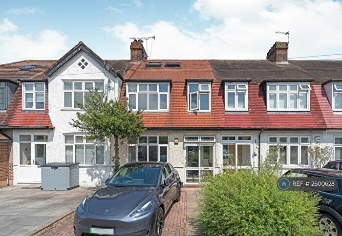 4 Bedroom Terraced House To Rent In Wimborne Way, Beckenham, BR3
