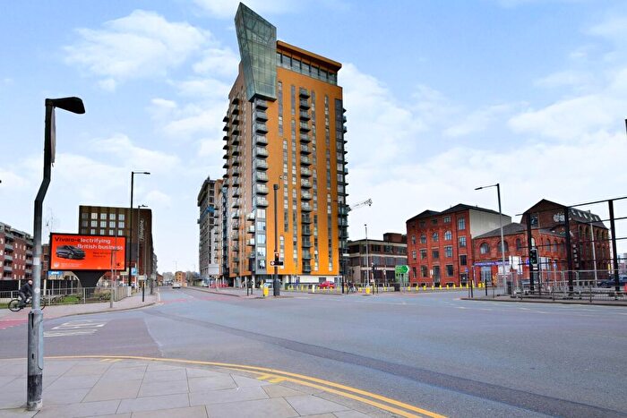 2 Bedroom Apartment To Rent In Skyline Central, Goulden Street, Manchester, M4