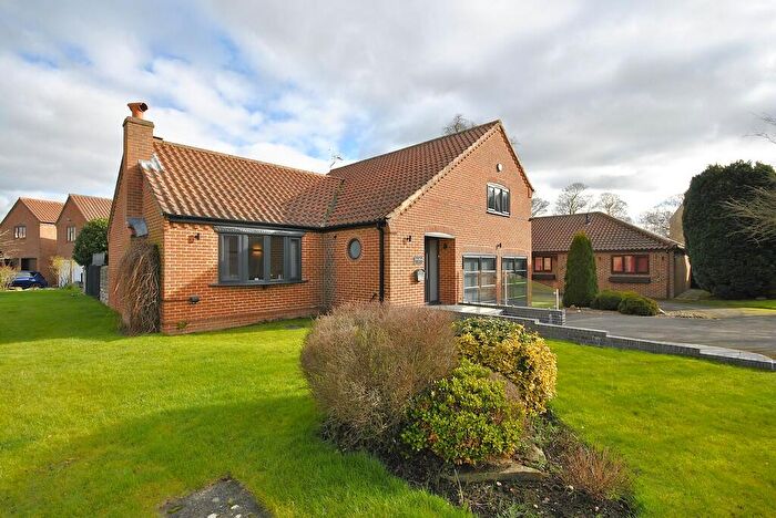 4 Bedroom Detached House For Sale In Home Meadows, Tickhill, Doncaster, DN11