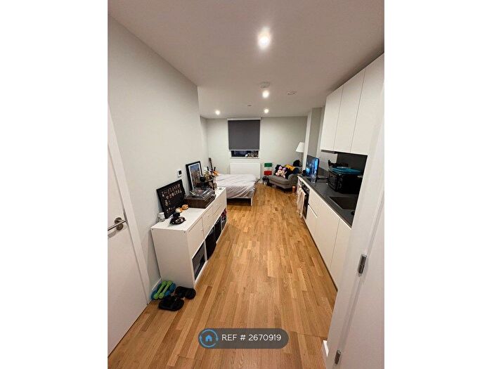 Studio To Rent In Premier House, Harrow, HA3