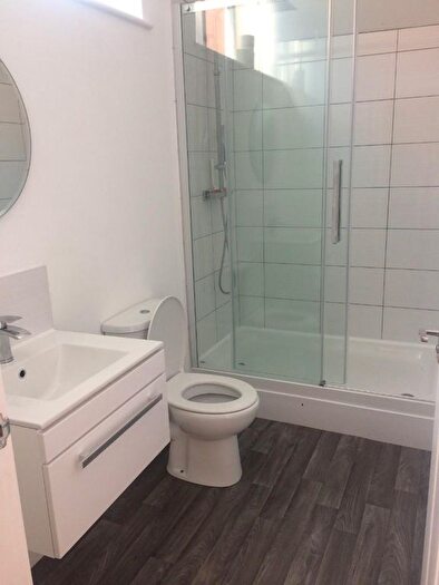 2 Bedroom Flat To Rent In Three Shires Oak Road, Smethwick, B67