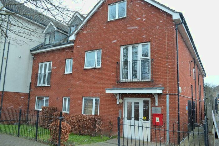 1 Bedroom Flat To Rent In New Road, Rainham, RM13