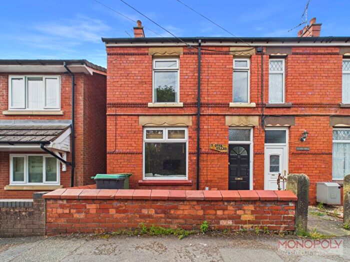 3 Bedroom Semi Detached House For Sale In St. Albans Road, Tanyfron, LL11