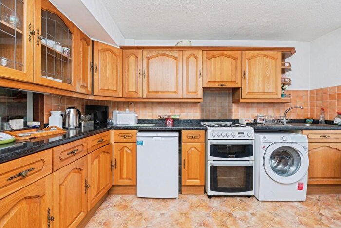 3 Bedroom End Of Terrace House For Sale In Clayfield Road, Bristol, BS4