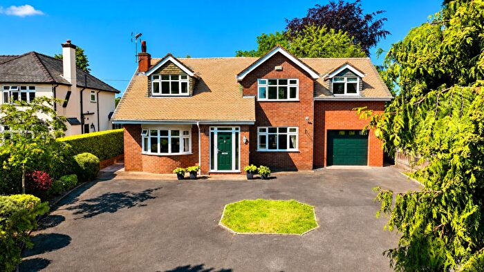 4 Bedroom Detached House For Sale In Wynnstay Lane, Marford, Wrexham, LL12