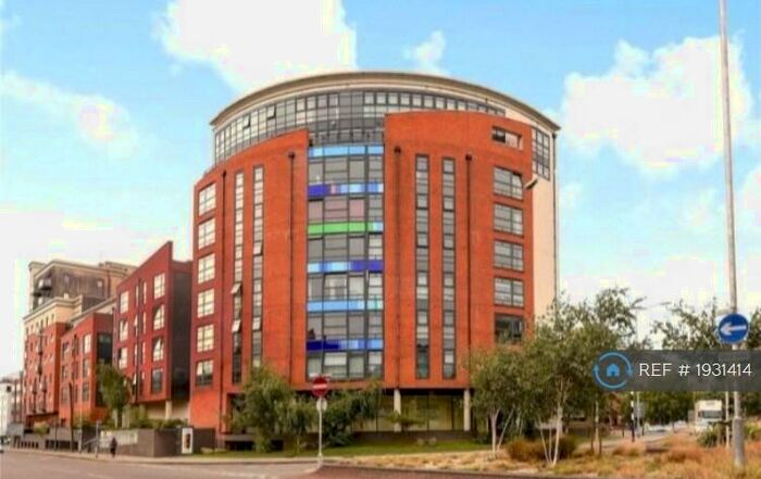 2 Bedroom Flat To Rent In Kennet Street, Reading, RG1