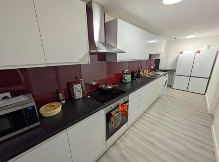 1 Bedroom House To Rent In Tilgate, RH10