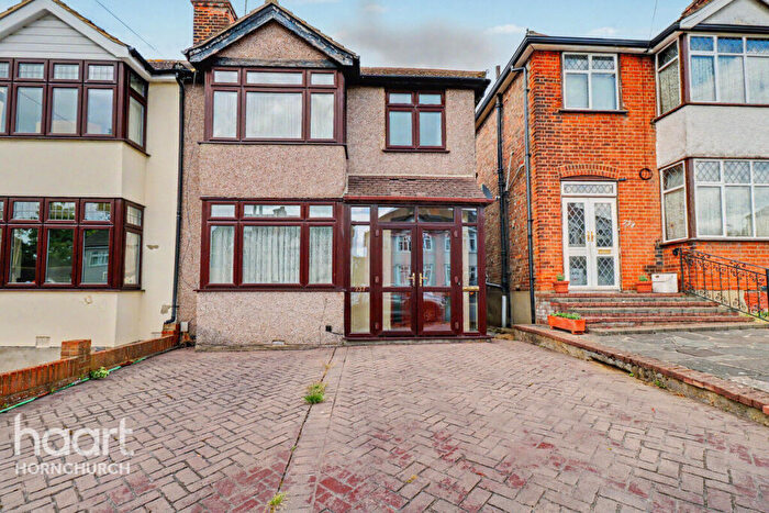 3 Bedroom Semi Detached House For Sale In Osborne Road, Hornchurch, RM11