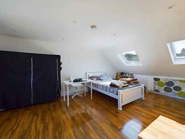 1 Bedroom Semi-Detached House To Rent In Widdicombe Way, Brighton, BN2