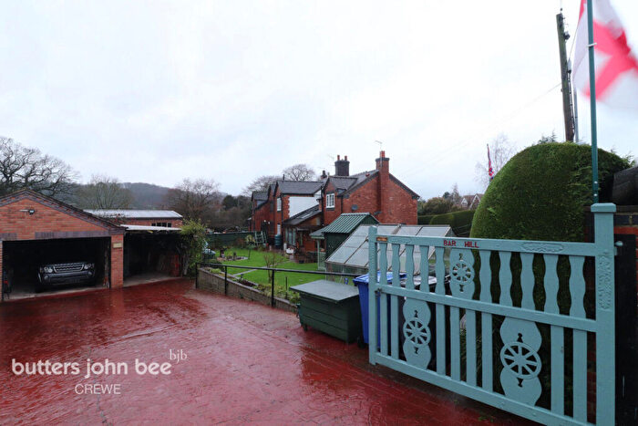 4 Bedroom Cottage For Sale In Bar Hill, Crewe, CW3