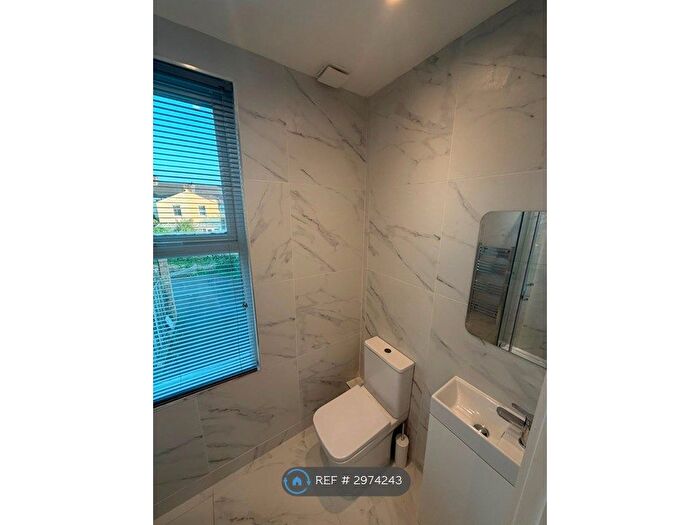 Studio To Rent In Selwyn Avenue, London, E4