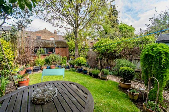 4 Bedroom Property To Rent In Cobham Road, Turnpike Lane, London, N22
