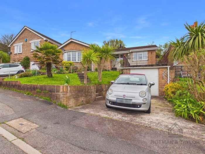 3 Bedroom Bungalow For Sale In Hounster Drive, Millbrook, PL10