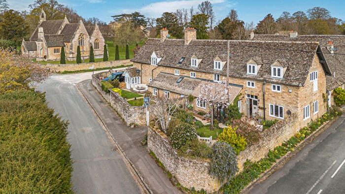 3 Bedroom Detached House For Sale In Buckland, Buckland, Faringdon, Oxfordshire, SN7