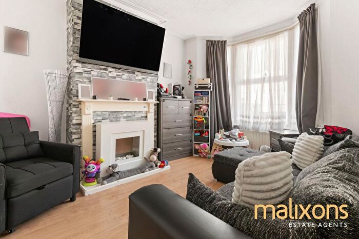 2 Bedroom Terraced House For Sale In Hampton Road, Croydon, CR0