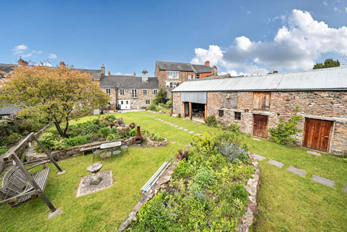 4 Bedroom Terraced House For Sale In Brook Street, Bampton, Tiverton, EX16