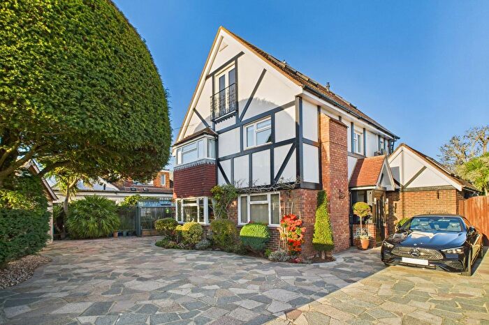 5 Bedroom Detached House For Sale In North Lane, East Preston, West Sussex, BN16