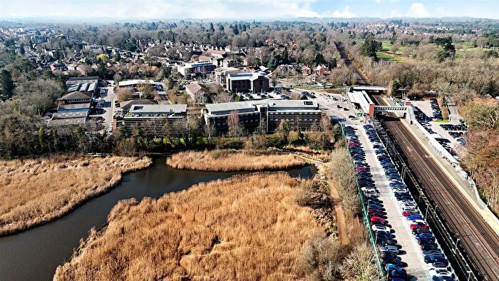 1 Bedroom Flat To Rent In Roop House Waterfront, Fleet, GU51