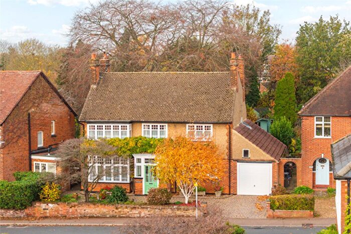 4 Bedroom Detached House For Sale In Weston Road, Stevenage, Hertfordshire, SG1