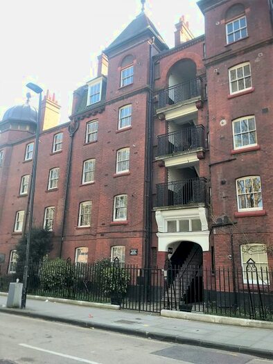 1 Bedroom Flat To Rent In Stepney Way, Whitechapel/Stepney Green, E1