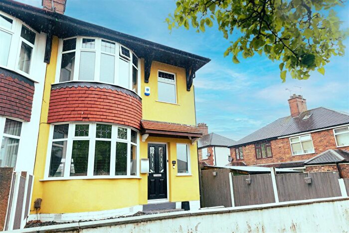 3 Bedroom Semi Detached House For Sale In Bank Hall Road, Burslem, Stoke-On-Trent, ST6