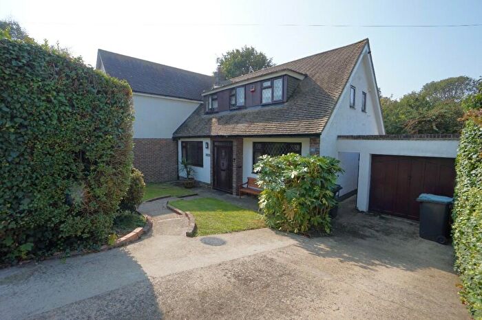 6 Bedroom Detached House For Sale In Minnis Road, Birchington, Kent, CT7