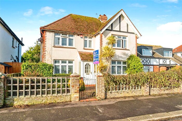 3 Bedroom Detached House For Sale In Hillsboro Road, Bognor Regis, West Sussex, PO21