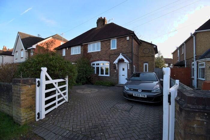 3 Bedroom Semi-Detached House To Rent In Wendover Road, Burnham, Bucks, SL1