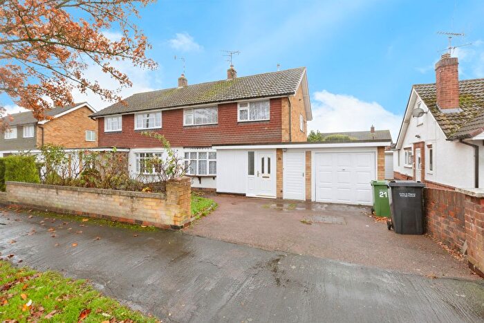 3 Bedroom Semi-Detached House For Sale In Gloucester Crescent, Wigston, LE18