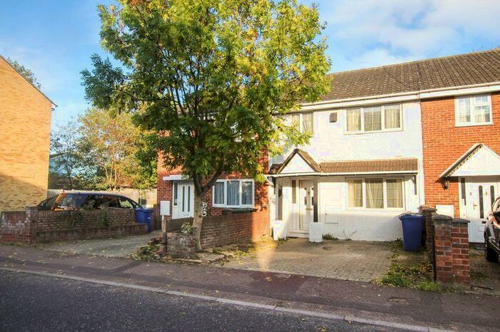 3 Bedroom Terraced House To Rent In Three Bedroom Mid Terrace House In Dent Close, South Ockendon, Essex, RM15