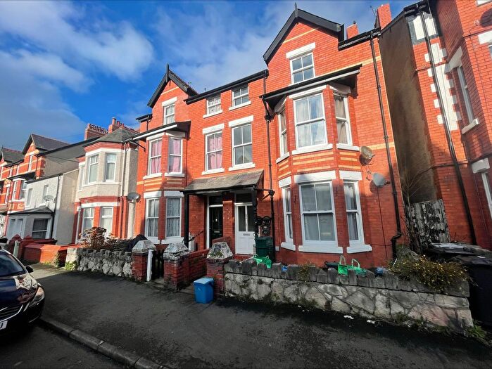 1 Bedroom Flat To Rent In Greenfield Road, Colwyn Bay, LL29