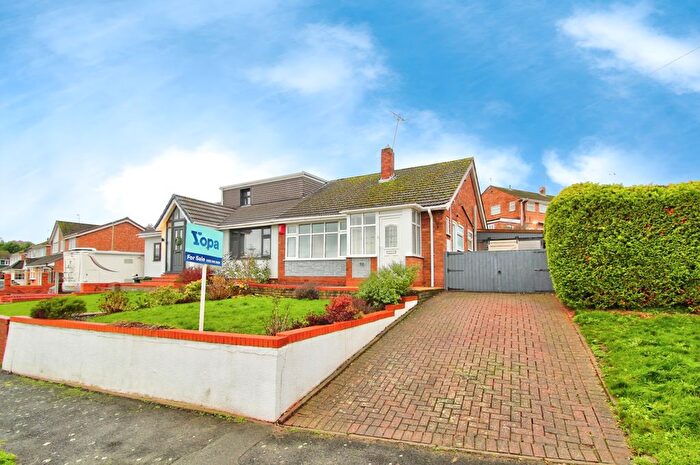3 Bedroom Semi Detached Bungalow For Sale In Rangeways Road, Kingswinford, DY6