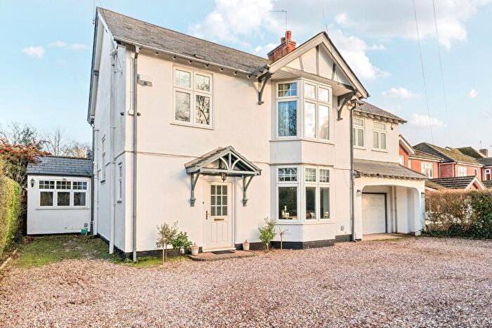 5 Bedroom Detached House For Sale In Stratford Road, Hockley Heath, Solihull, West Midlands, B94