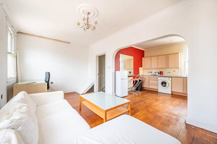 1 Bedroom Flat For Sale In Wise Road, Stratford, London, E15