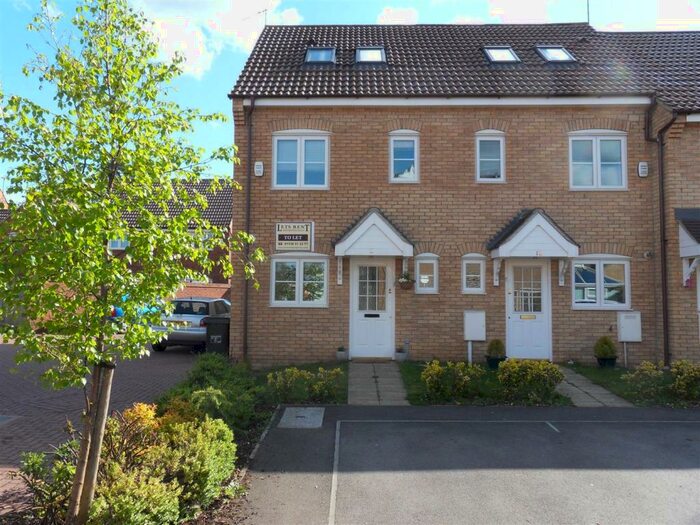 3 Bedroom End Of Terrace House To Rent In Watson Close, Corby, NN17