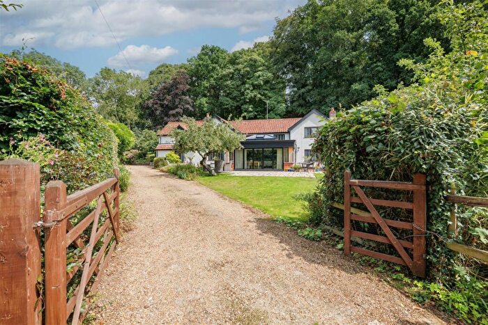 4 Bedroom Detached House For Sale In Waterloo, Gillingham, Beccles, NR34