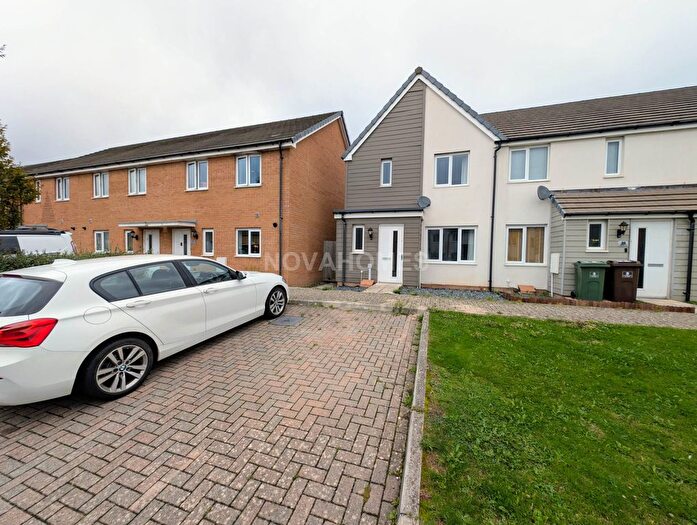 3 Bedroom End Of Terrace House For Sale In Bluebell Street, Derriford, PL6