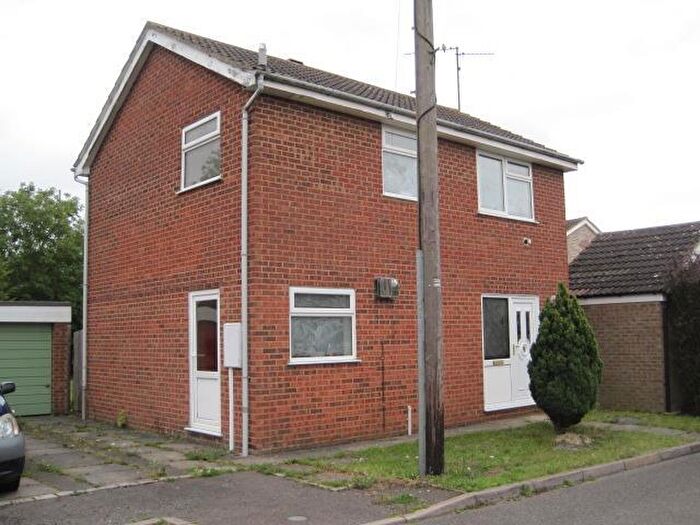 3 Bedroom Detached House To Rent In St. Crispins Way, Raunds, Wellingborough, NN9