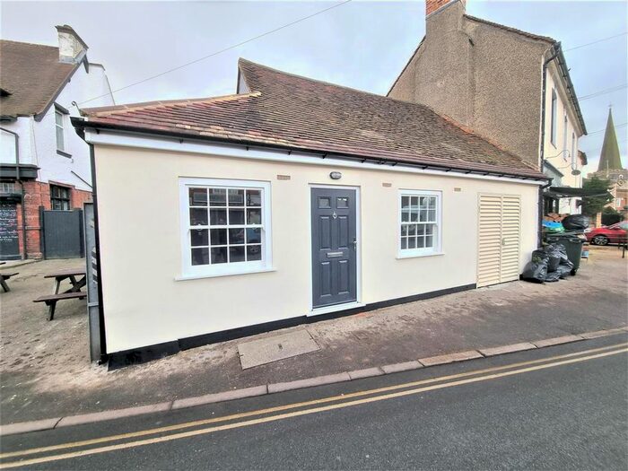 2 Bedroom Bungalow To Rent In The Cottage, - High Street, Stanwell, TW19