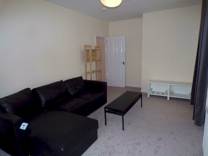 2 Bedroom Flat To Rent In Union Grove Court, Union Grove, AB10