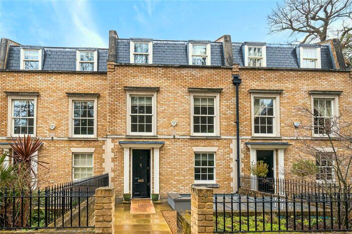 5 Bedroom Terraced House To Rent In Woodclyffe Drive, Chislehurst, Kent, BR7