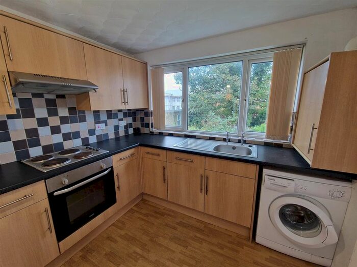 1 Bedroom Flat To Rent In Clarence Street, Swansea, SA1