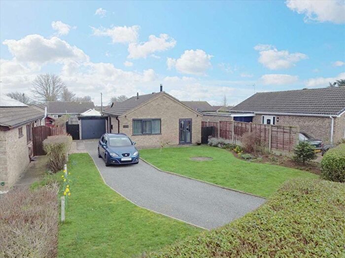 2 Bedroom Detached Bungalow For Sale In Dean Close, Leasingham, NG34