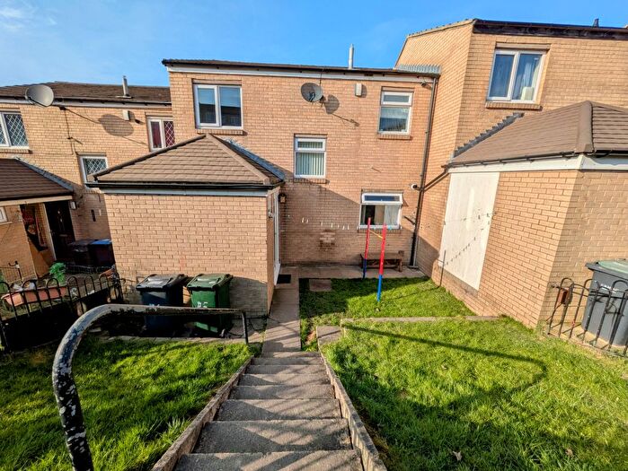 3 Bedroom Terraced House For Sale In Wenborough Lane, Tong, Bradford, BD4