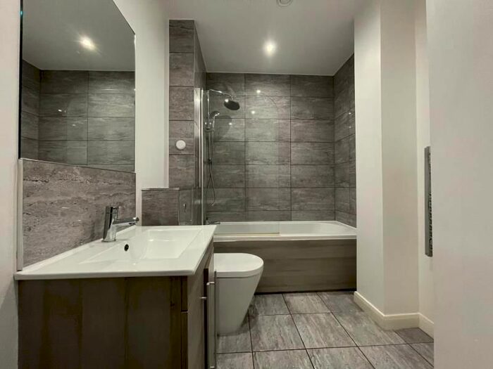 1 Bedroom Flat To Rent In Equinox, Burleys Way, Leicester LE1