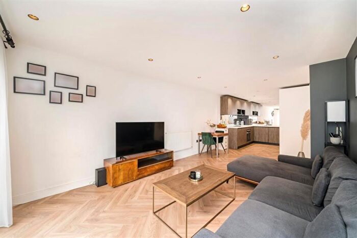 1 Bedroom Flat For Sale In Conington Road, Lewisham, SE13